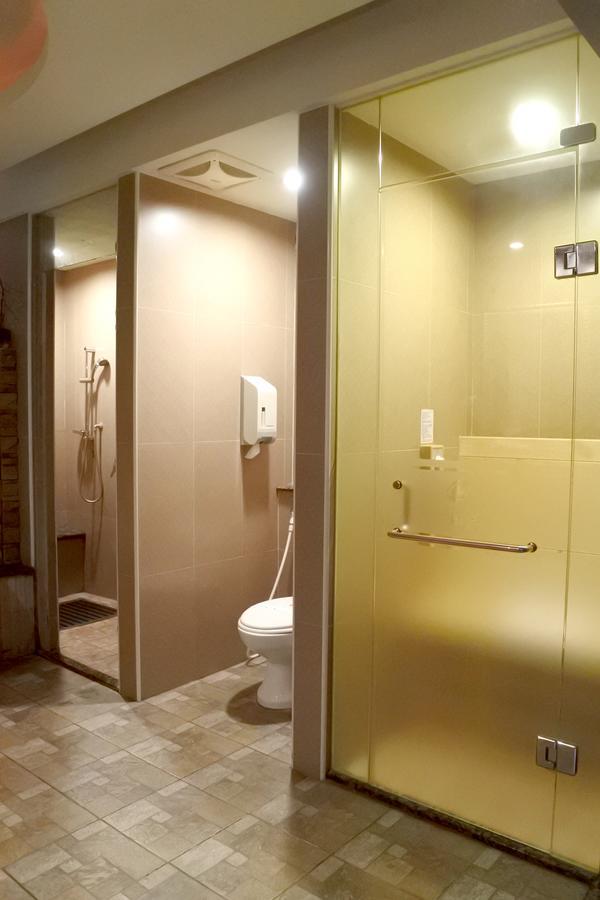 North Country Motel Yingge Bagian luar foto