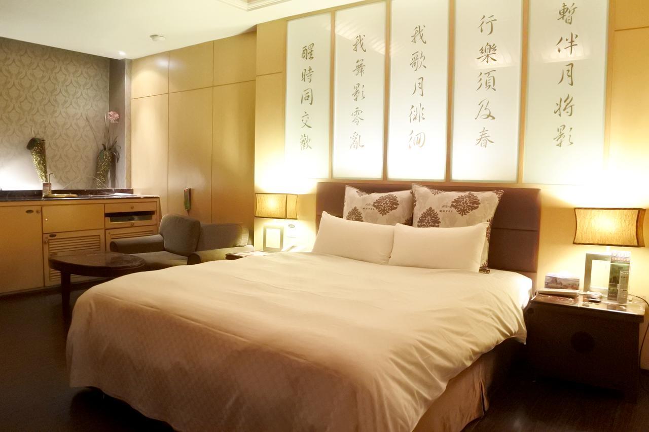 North Country Motel Yingge Bagian luar foto